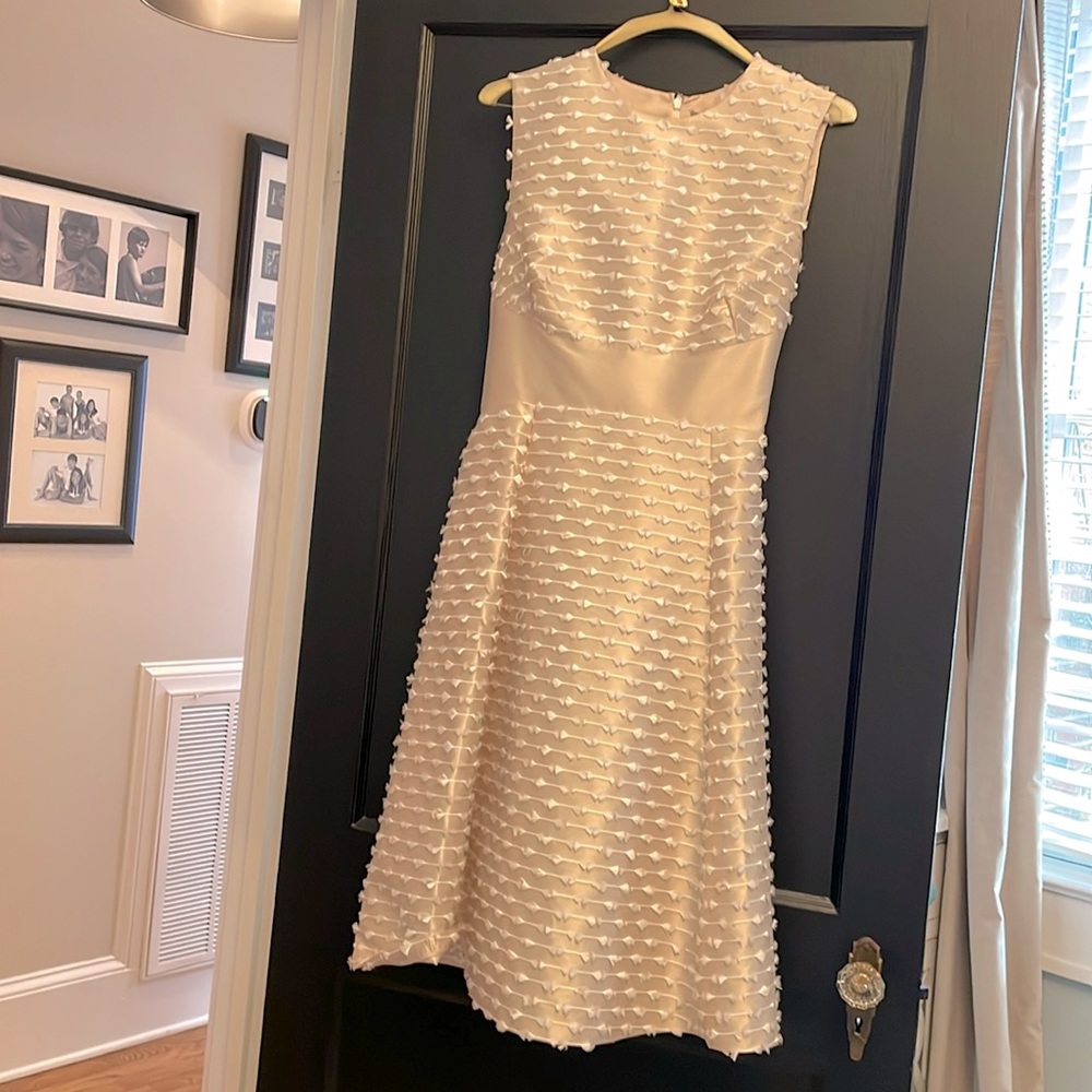 Beautiful LeLa Rose size 14 bone.oyster poly silk with threaded detail
